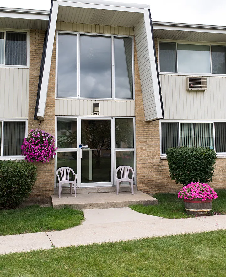 1 bed, 1.0 bath, 850 sqft, $1,075 — Photo 3