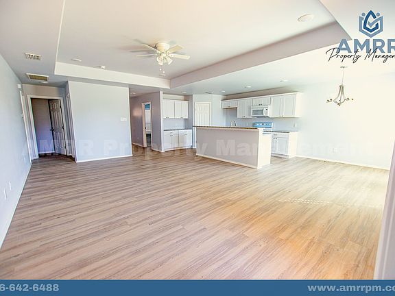 2nd image of 1010 Helena Ave