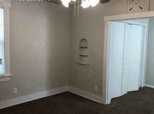 2528 SW Washburn Ave, Topeka, KS 66611