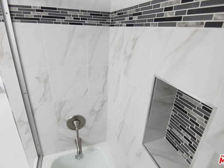 1825 Glendon Ave #6 — Photo 12