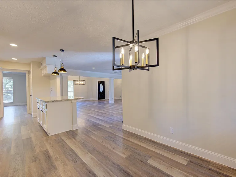 9115 Taidswood Dr — Photo 16
