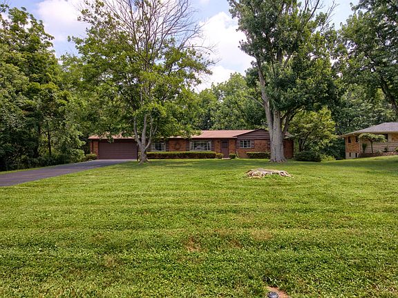 2nd image of 5676 Colonial Dr