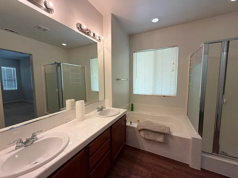 5406 Ripple Cove Way — Photo 12