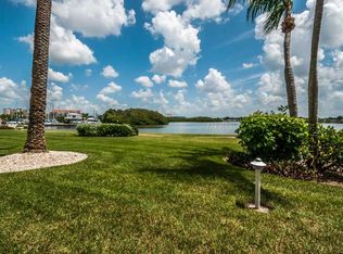 1847 Shore Dr S APT 105, South Pasadena, FL 33707