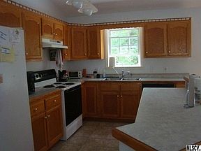 2nd image of 2687 Blackburn Ct