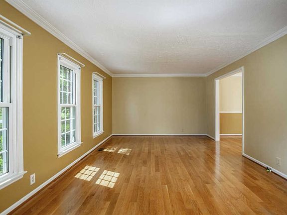 5th image of 11993 Carrington Ct
