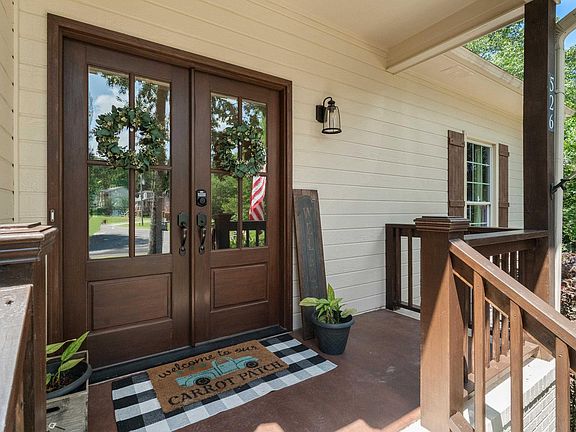 2nd image of 526 S Fork Ln
