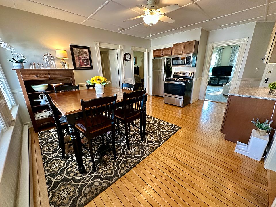 1st image of 35 Reed St #2