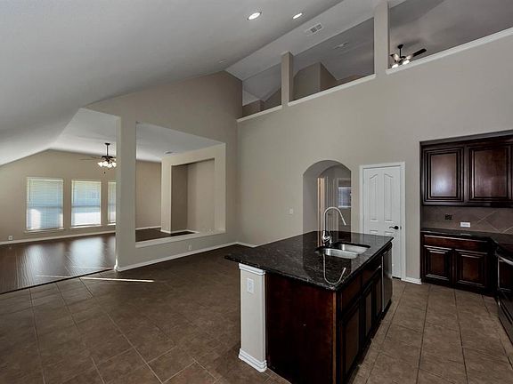 3rd image of 4806 Ashbury Ln