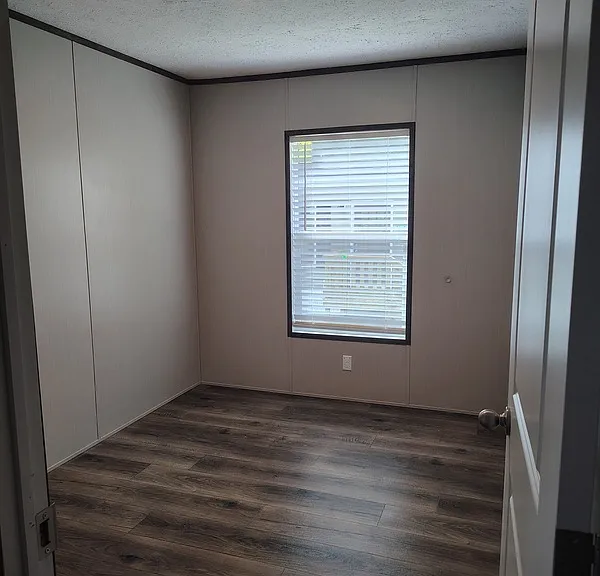 67 Poole Cir — Photo 8
