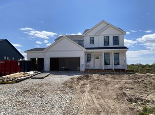 N101W16895 Tanglewood Dr, Germantown, WI 53022