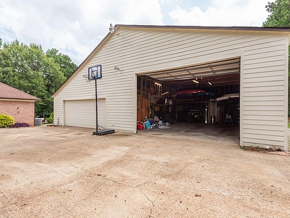 3rd image of 5345 Quail Hollow Dr