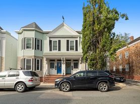 640 E 8th St, Boston, MA