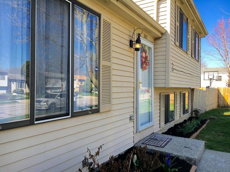 1st image of 3041 Arrowsmith Dr