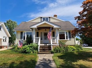 4221 W 223rd St, Fairview Park, OH 44126