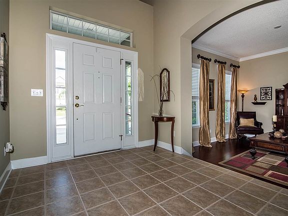 4th image of 1817 Forest Glen Way