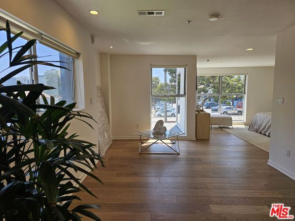 1617 Broadway Unit B