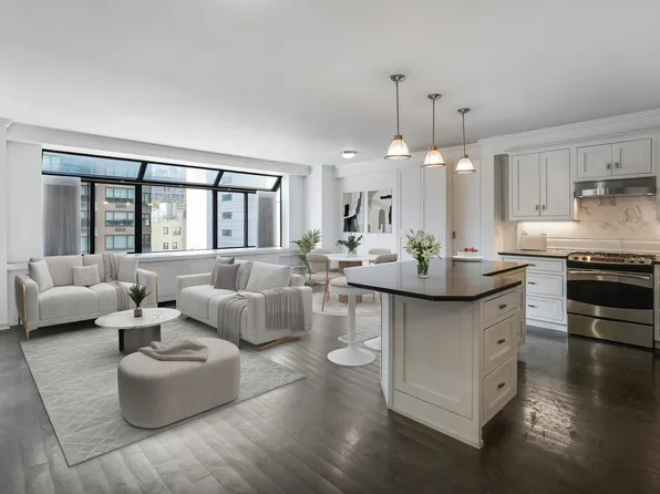 1441 Third Avenue image 1 of 11