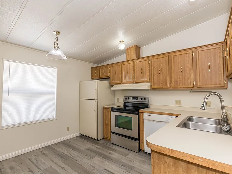 1130 E Mesquite Ave #2 — Photo 13