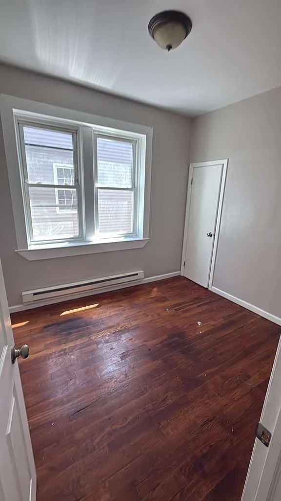3 bed, $2,200 — Photo 4