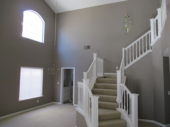 3rd image of 1710 Mills Dr