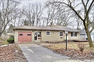 1st image of 66 Garden Ave N