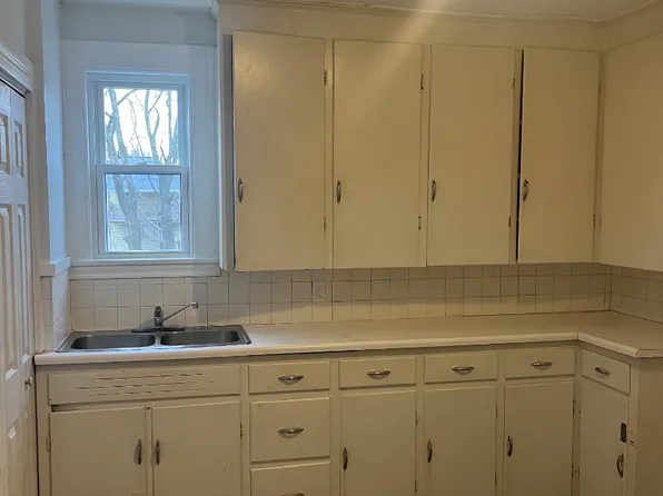 1309 W 2nd St #2, Lorain, OH 44052