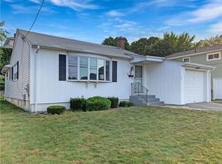 389 Eaton St, Providence, RI 02908