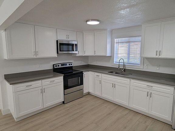 5th image of 666-682 Hawthorne Ave NE #680