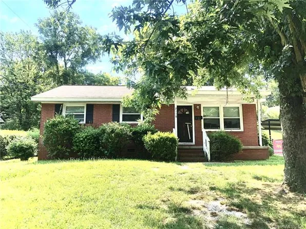 2116 Abelwood Rd, Charlotte, NC 28216