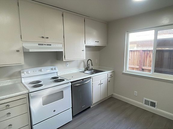 5th image of 4917-19 Orchid Way #4919