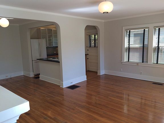 Looking to kitchen and dining