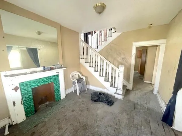 945 Orville Ave, Kansas City, KS 66101