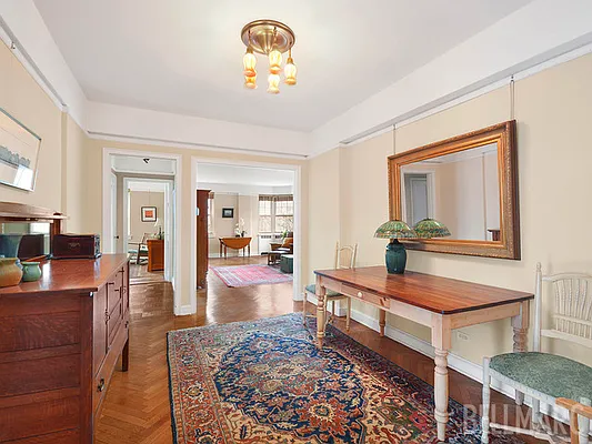 Sold by Bellmarc Realty | media 2