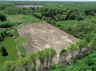 298 Otis Rd, Barrington, IL