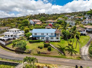 1186 Alewa Dr, Honolulu, HI 96817