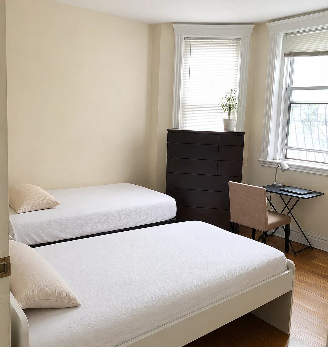 3 bed, $2,800 — Photo 2