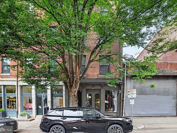 4th image of 148 N 3rd St