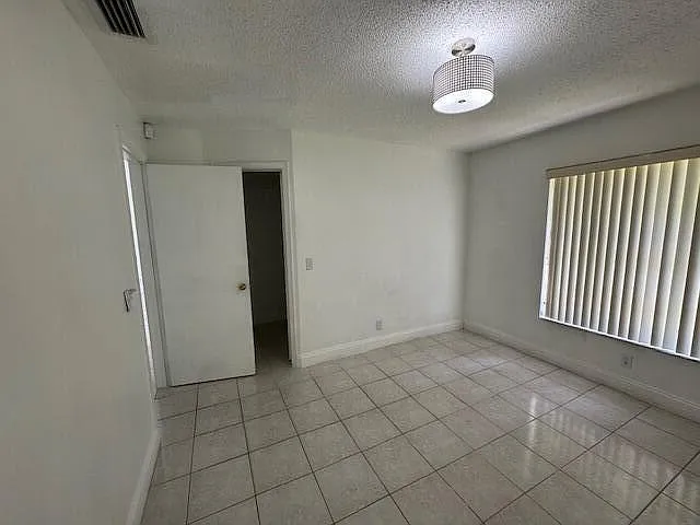 4355 Royal Banyan Way #20 — Photo 8