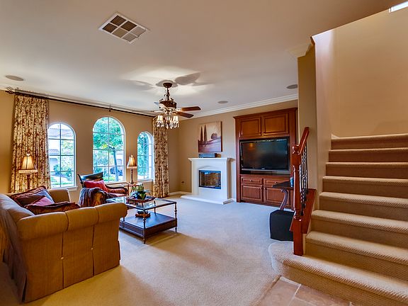 4th image of 8472 Ednalyn Ln