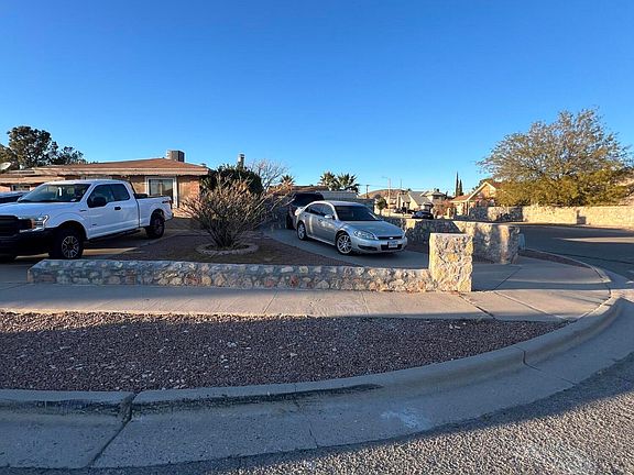 4th image of 881 Nita Fay Dr