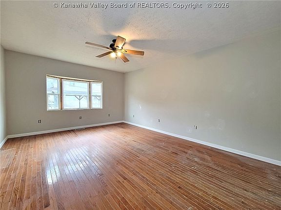 3rd image of 502 William St
