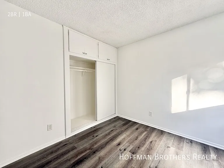 1819 S Oxford Ave #16 — Photo 6