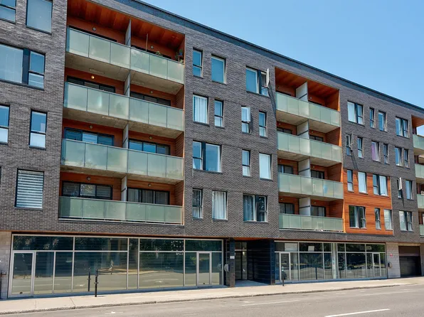 2229 Rue Ste Catherine E #206, Montreal, QC H2K 0B8
