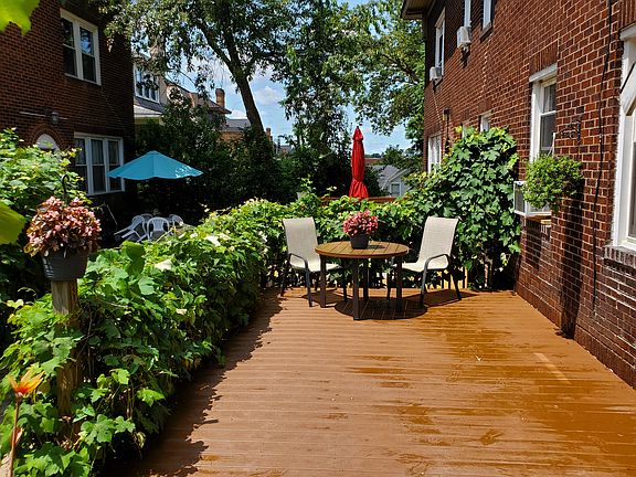 Private deck