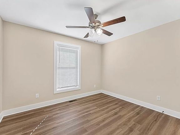 3rd image of 1100 Columbia Ave #1