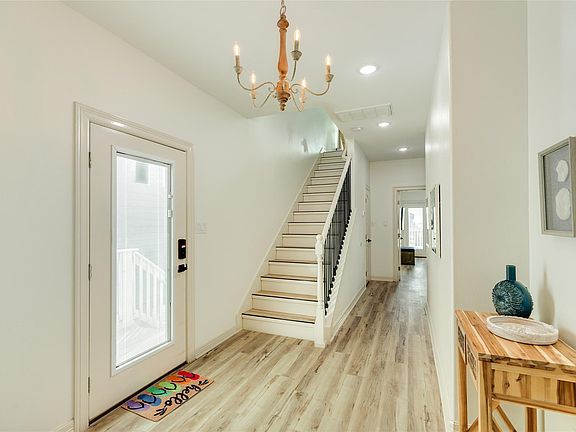 3rd image of 312 Seabean St