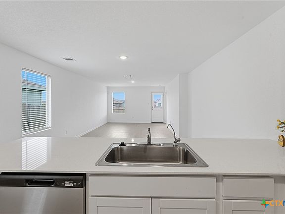 5th image of 5717 Mangas Cir