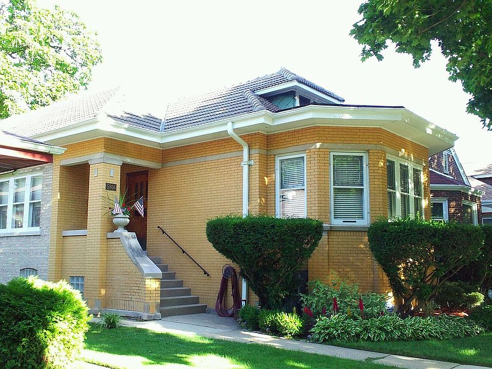 1st image of 5806 N Sacramento Ave