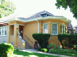 5806 N Sacramento Ave, Chicago, IL